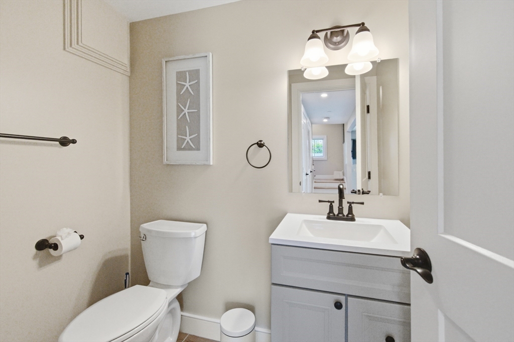9 Chase Ave # 7 Property Photo 32