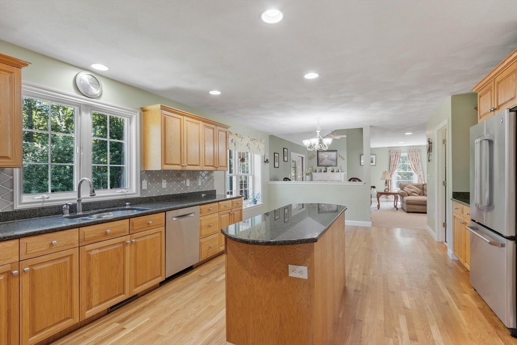 5 Laury Lane Property Photo 11