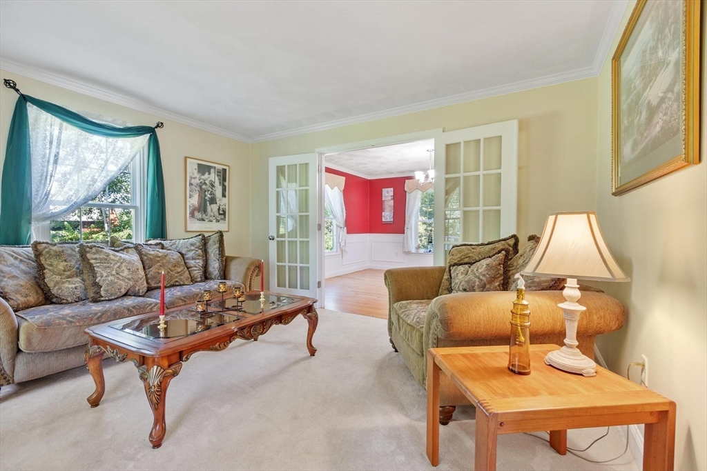 5 Laury Lane Property Photo 23