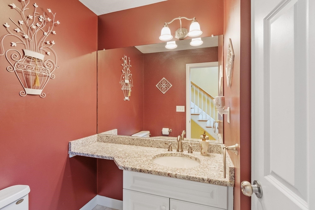 5 Laury Lane Property Photo 26