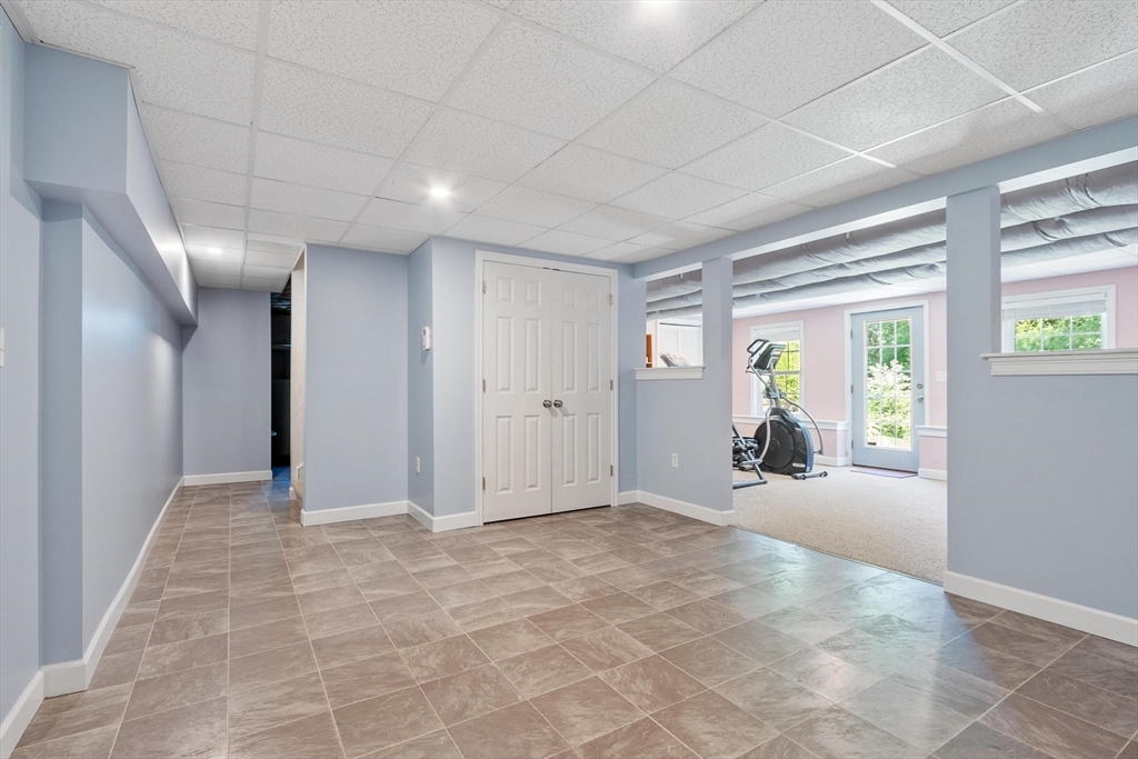 5 Laury Lane Property Photo 34