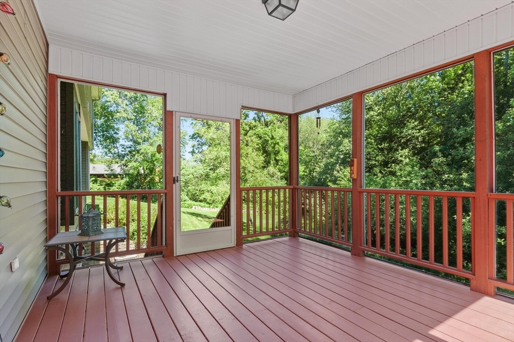 5 Laury Lane Property Photo 38