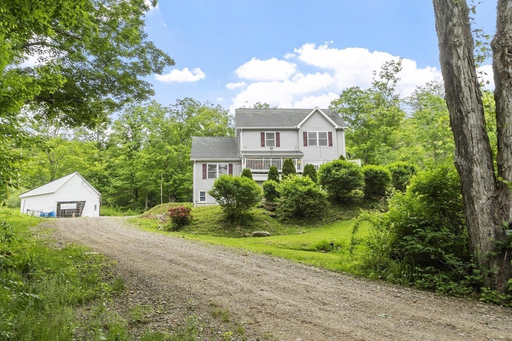 240 Farley Rd Property Photo 1