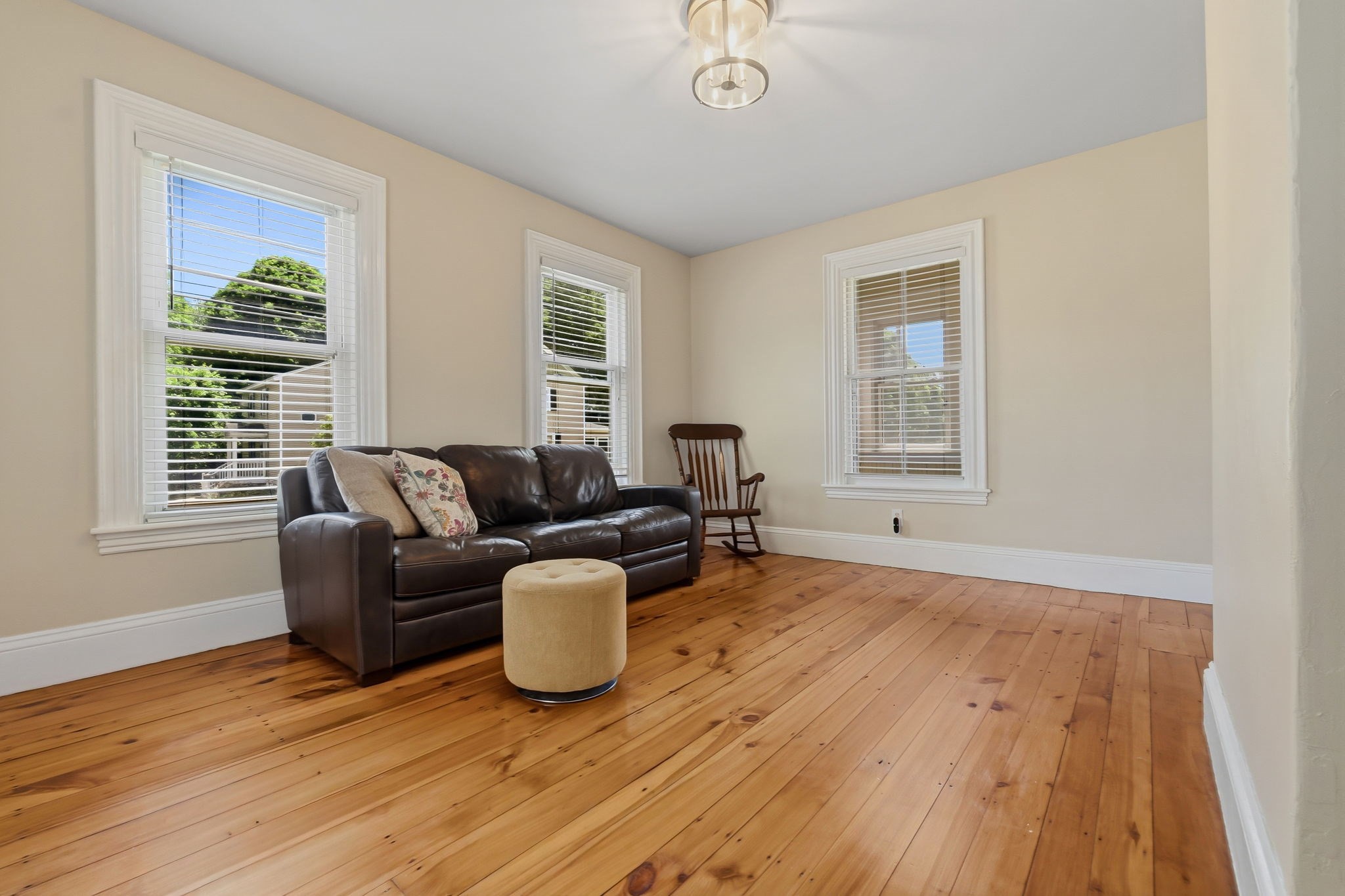 11 Colchester Property Photo 6
