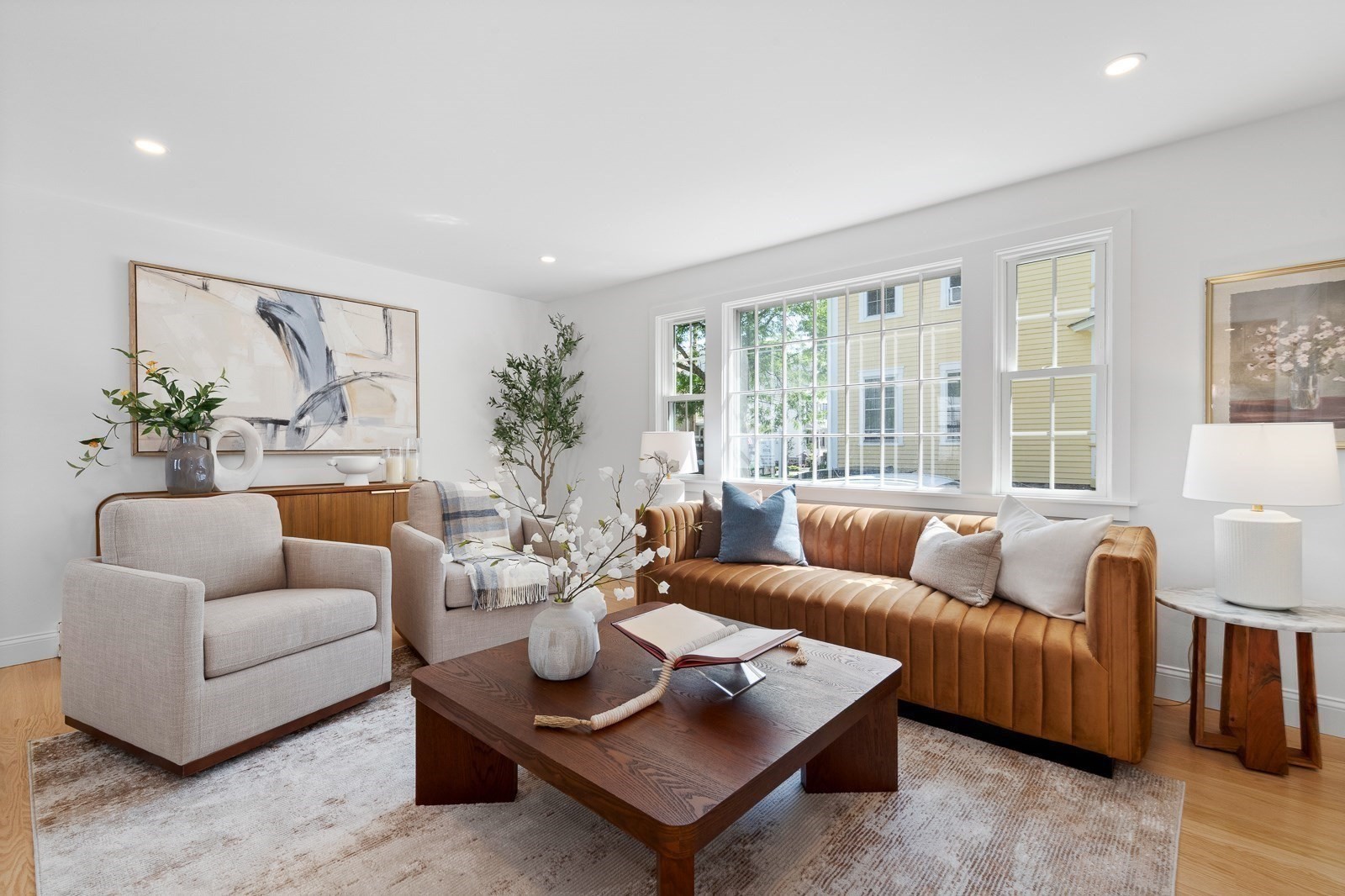 22 Park St # A Property Photo 4