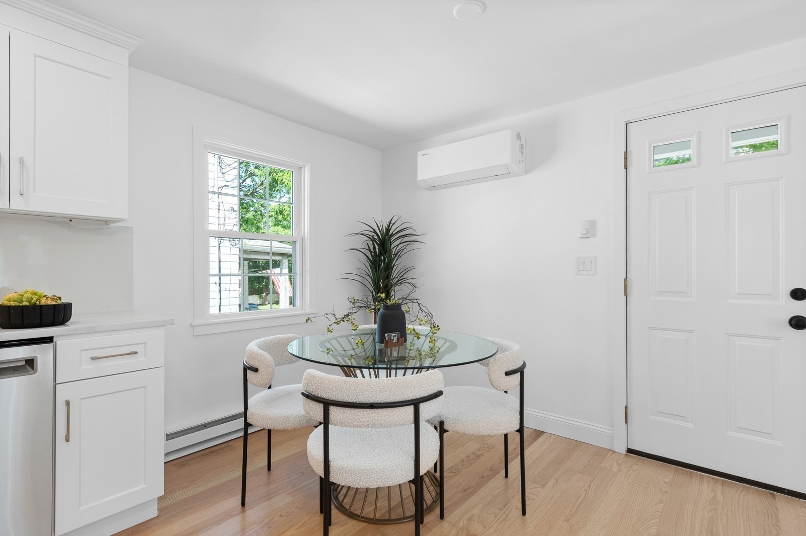 22 Park St # A Property Photo 11