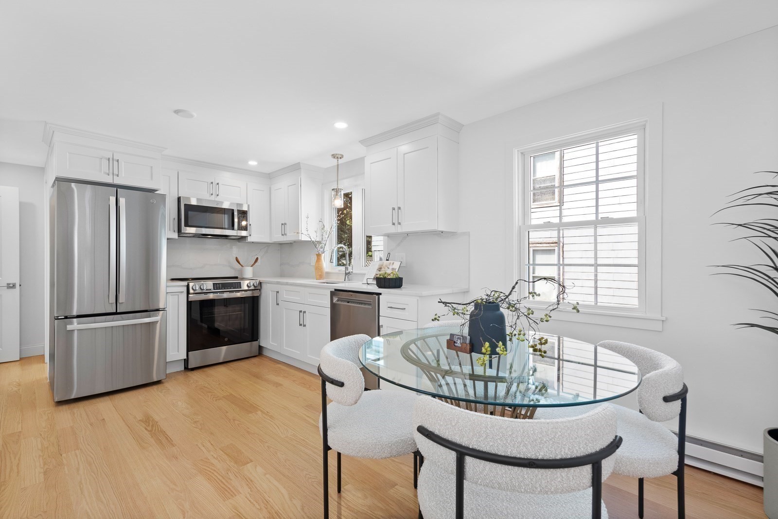 22 Park St # A Property Photo 12