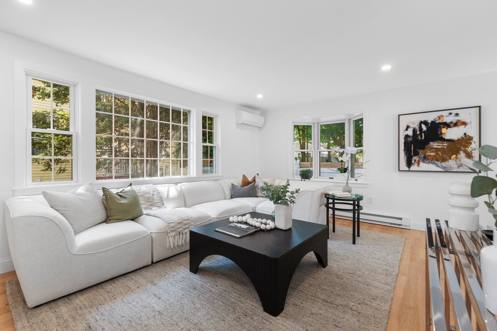 22 Park St # B Property Photo 5