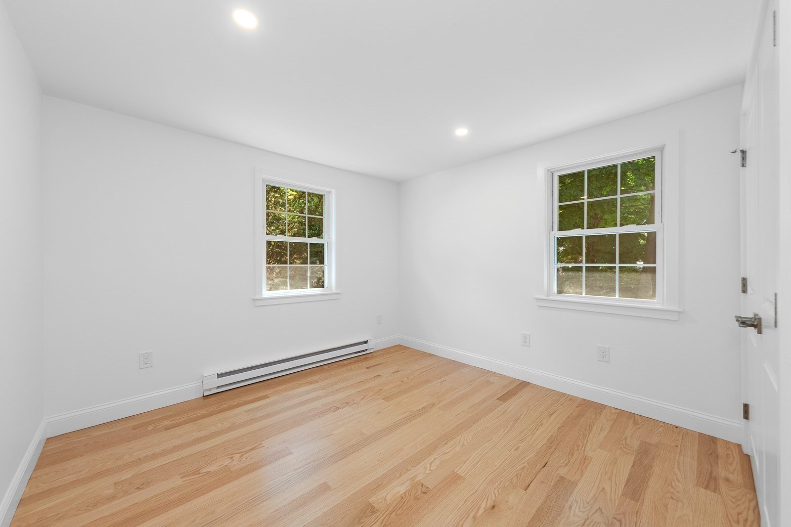 22 Park St # B Property Photo 15