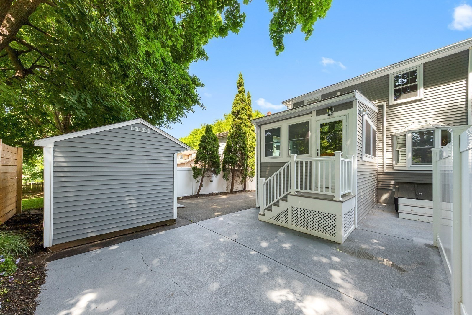 22 Park St # B Property Photo 20