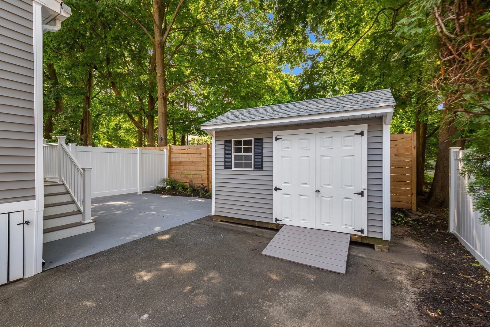 22 Park St # B Property Photo 21