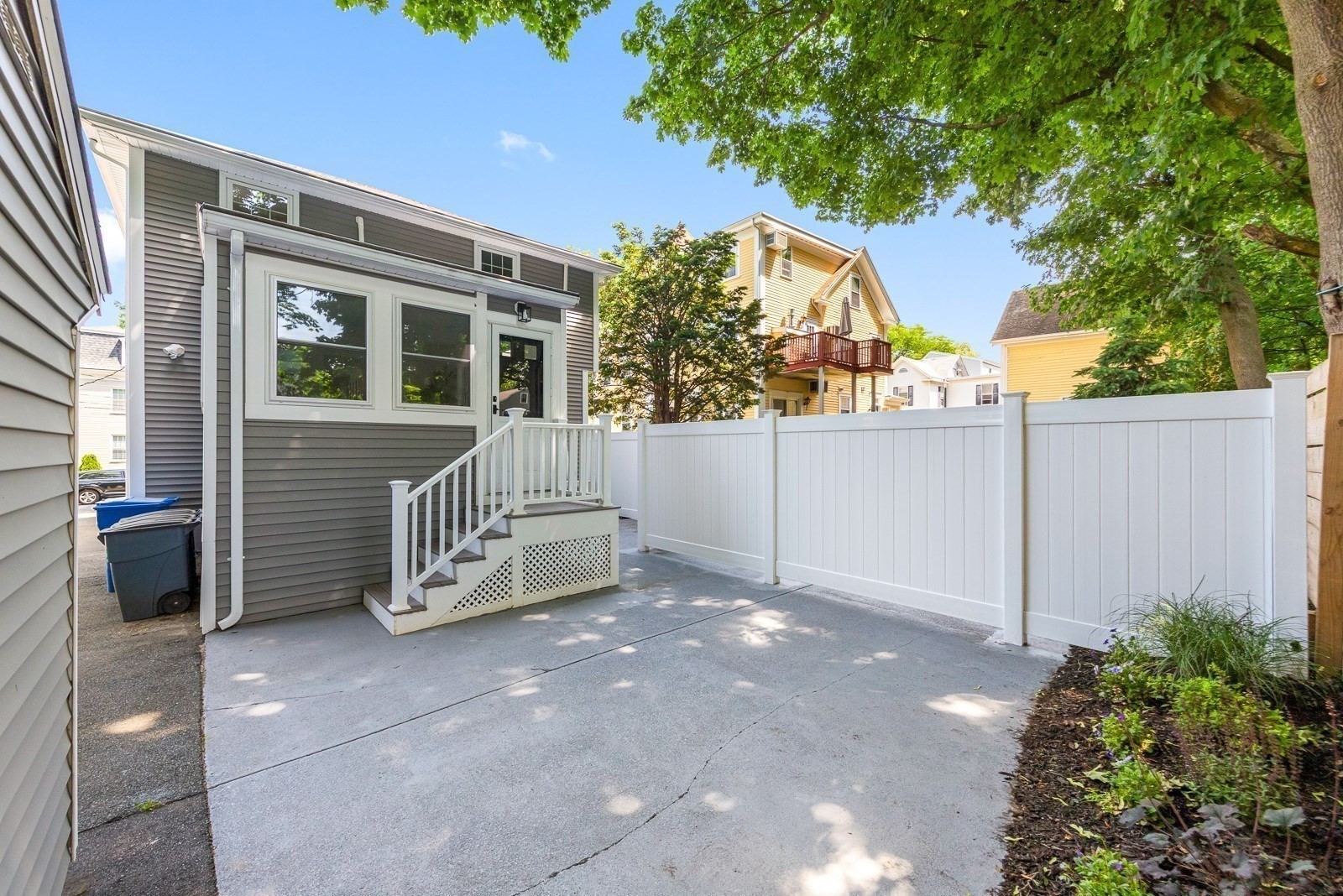 22 Park St # B Property Photo 22