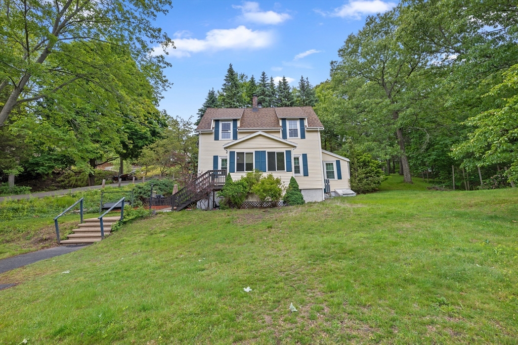 42 Wood St Property Photo 1