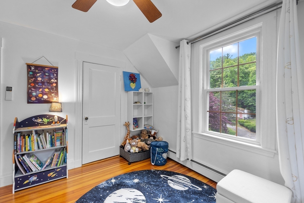 42 Wood St Property Photo 27