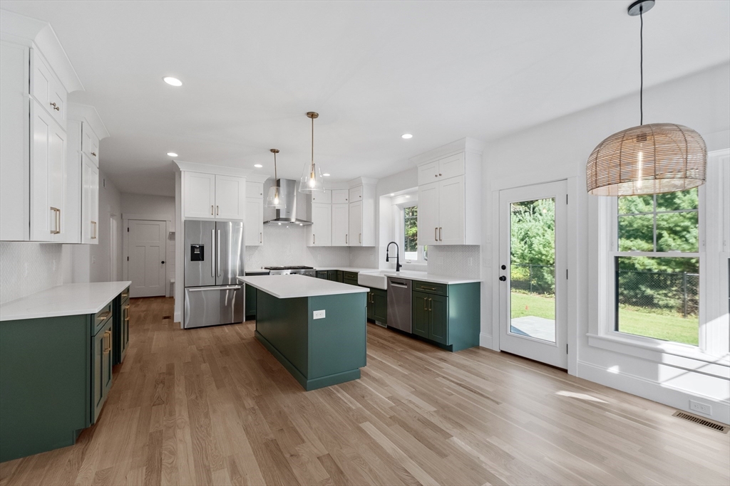 2 Colburn Lane Property Photo 3