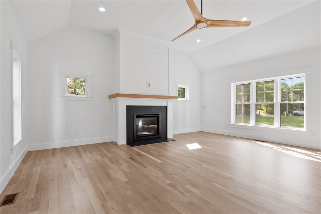 2 Colburn Lane Property Photo 10