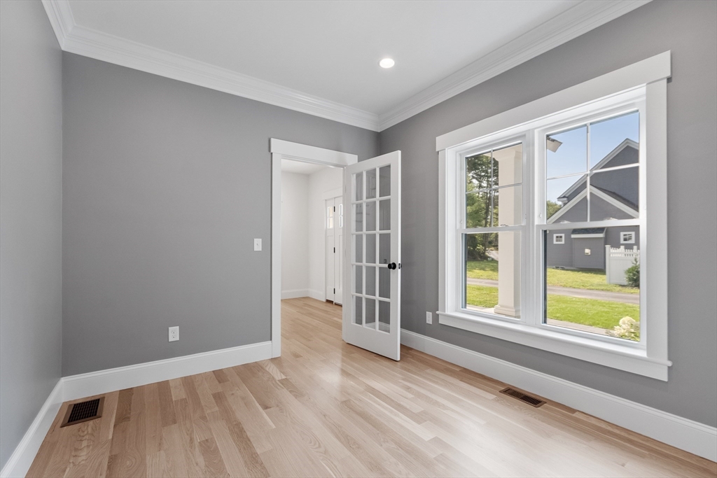 2 Colburn Lane Property Photo 15