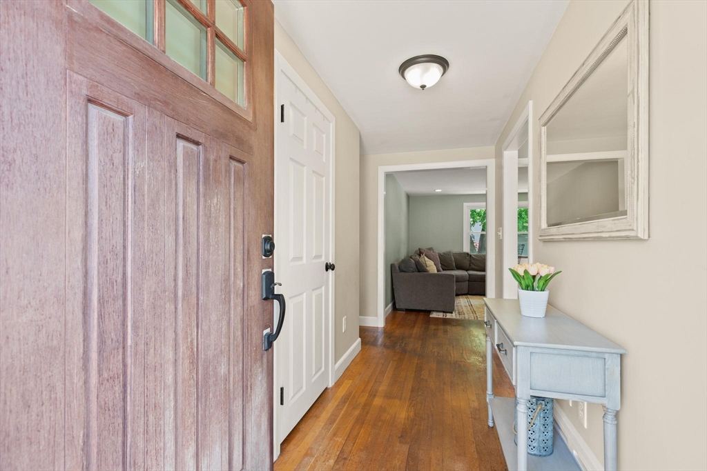 178 Webster St Property Photo 6