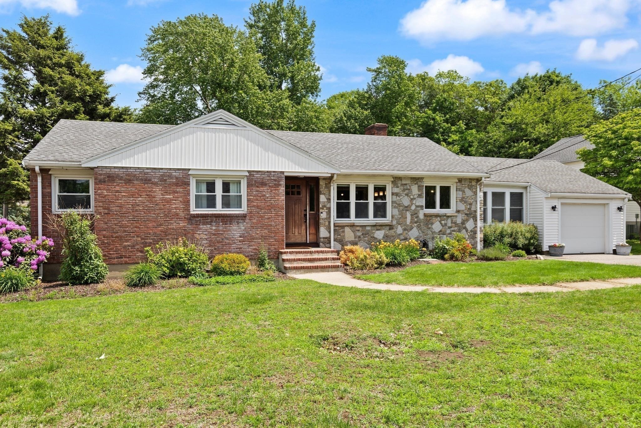 178 Webster St Property Photo 20