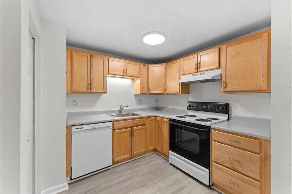 35 Eagle Avenue Unit 7 Property Photo 8