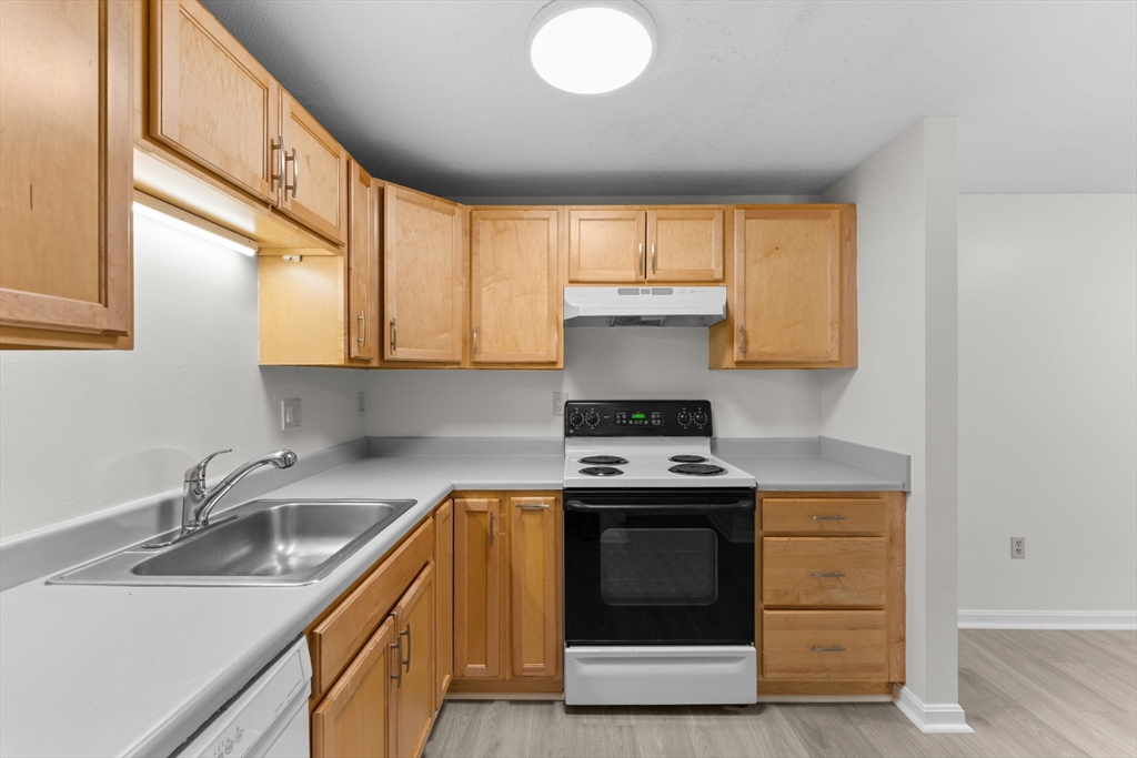 35 Eagle Avenue Unit 7 Property Photo 10