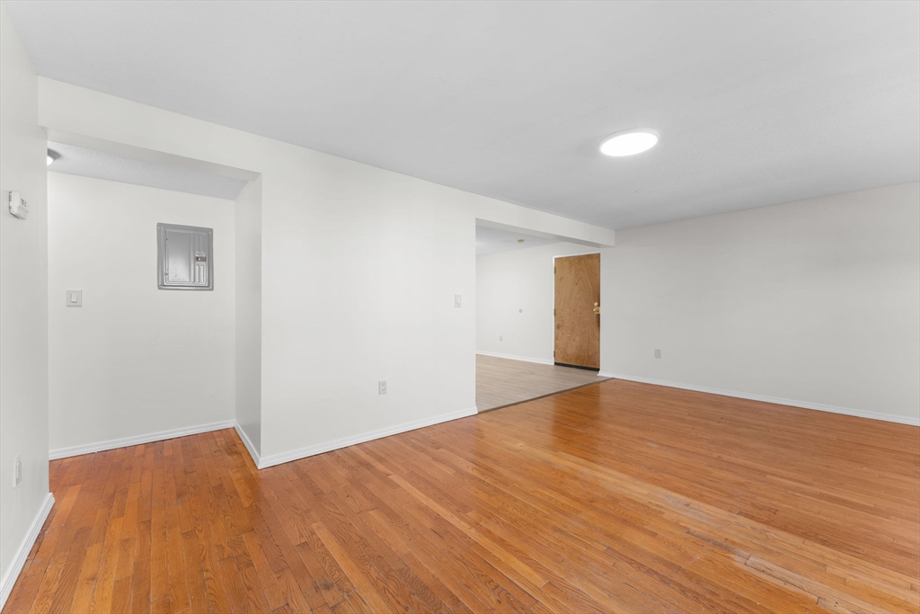35 Eagle Avenue Unit 7 Property Photo 16