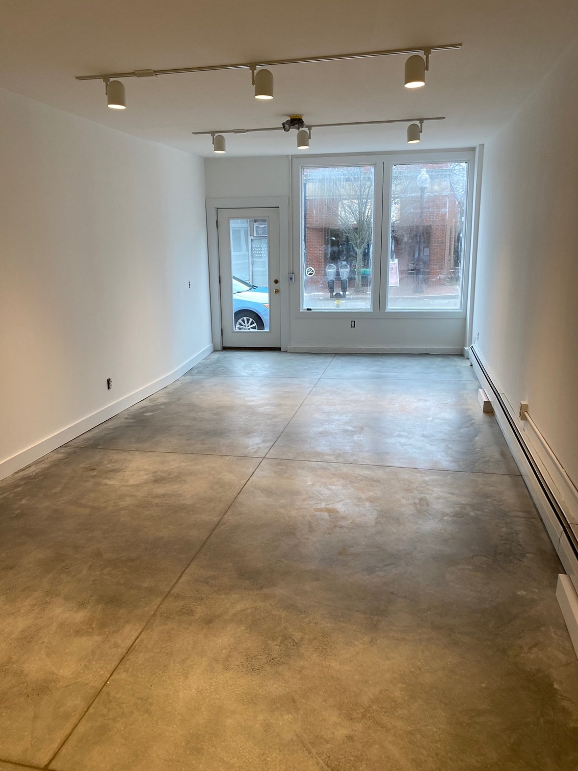 222 Main St Property Photo 10