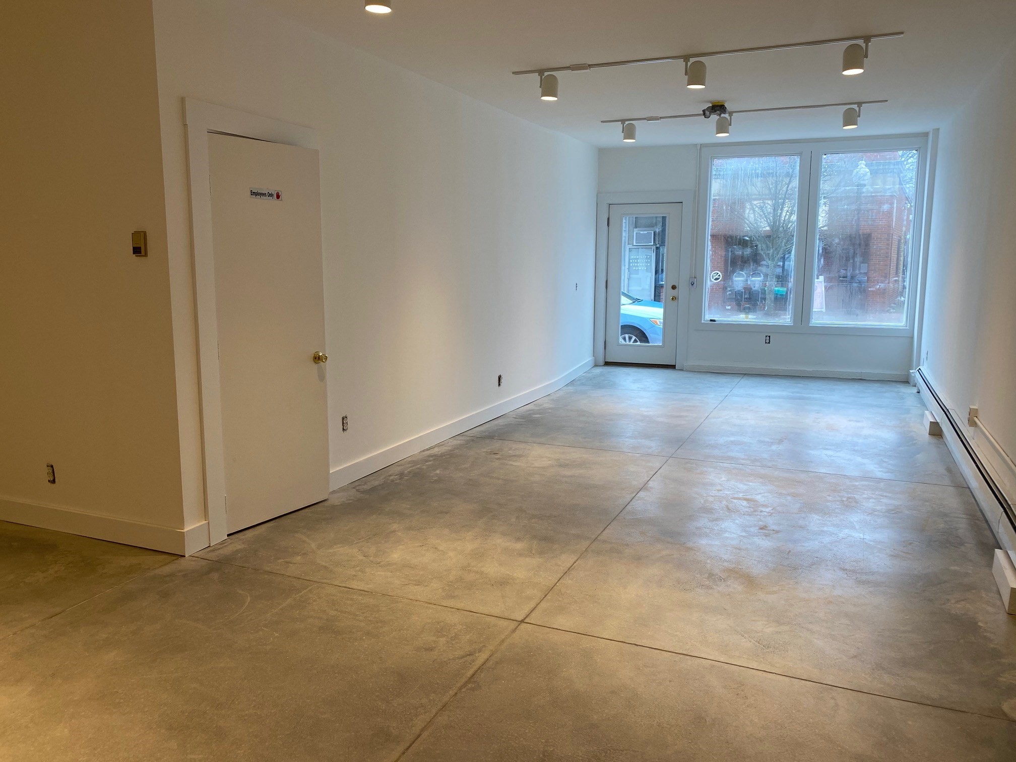 222 Main St Property Photo 12