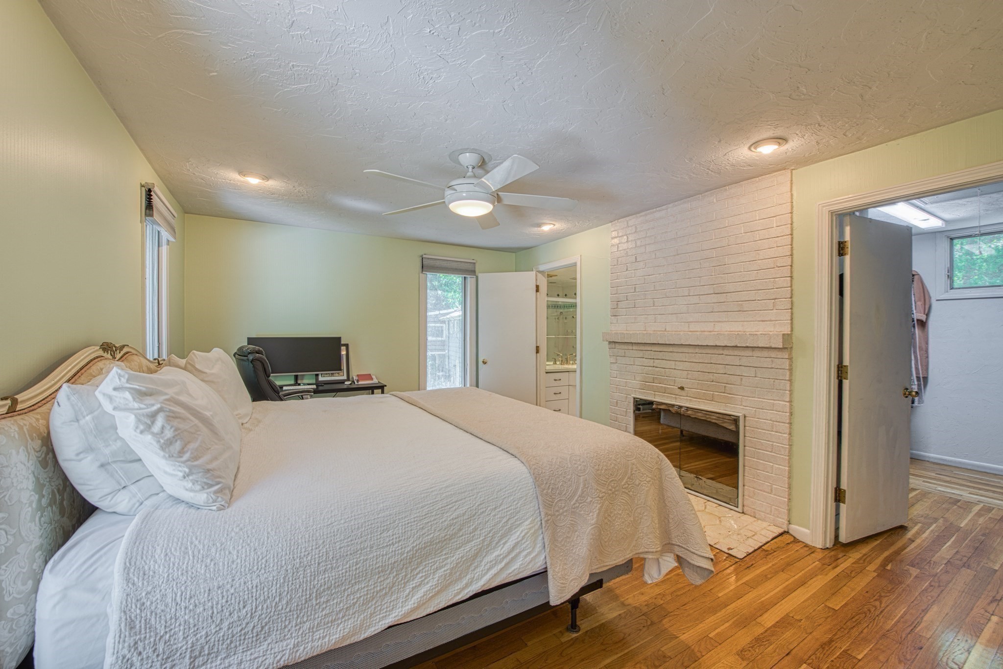 54 Barefoot Hill Road Property Photo 15