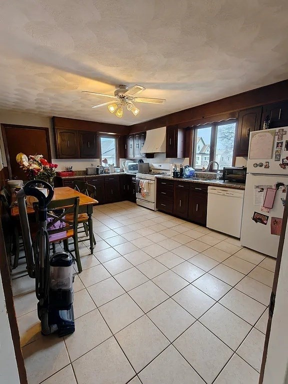 82 Grant Ave # 2 Property Photo 1