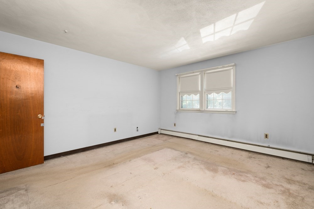 141 Willard St # 8 Property Photo 4