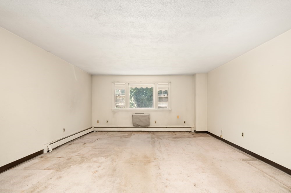 141 Willard St # 8 Property Photo 7