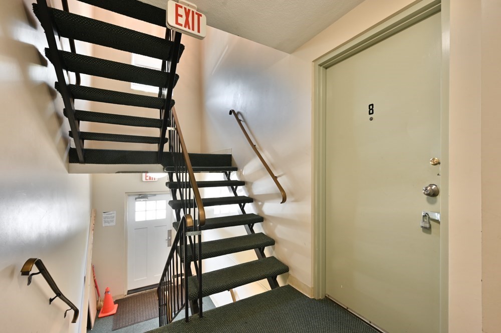 141 Willard St # 8 Property Photo 17