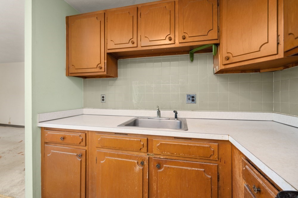 141 Willard St # 8 Property Photo 18