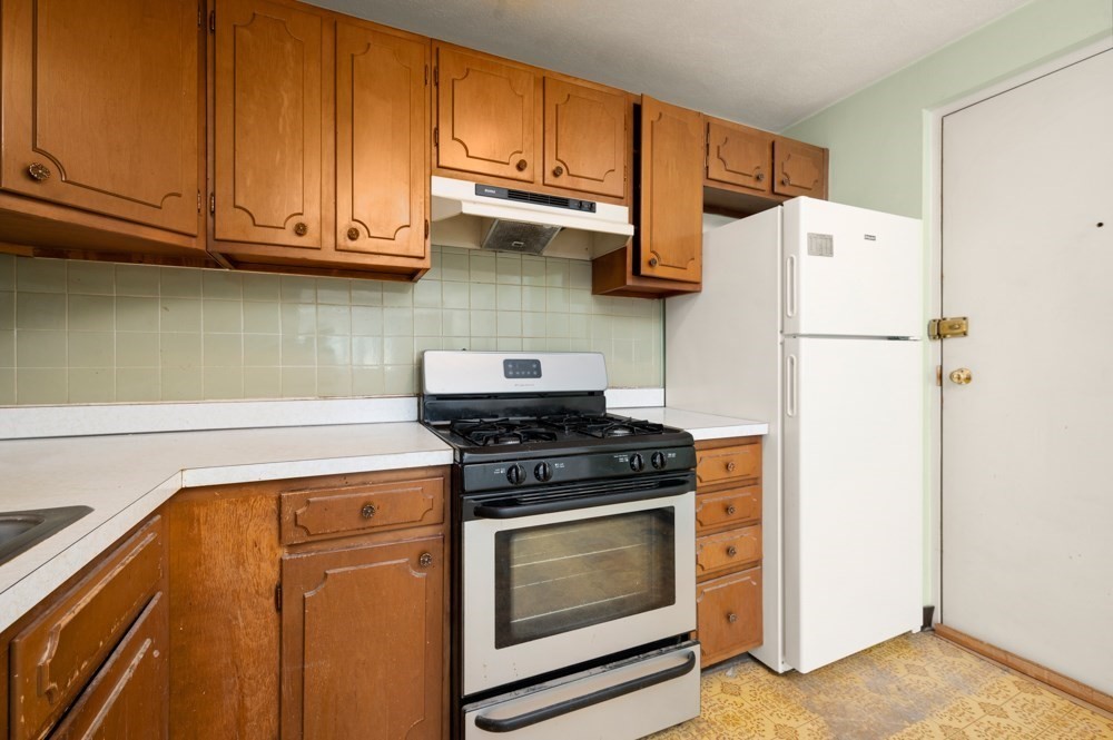 141 Willard St # 8 Property Photo 19