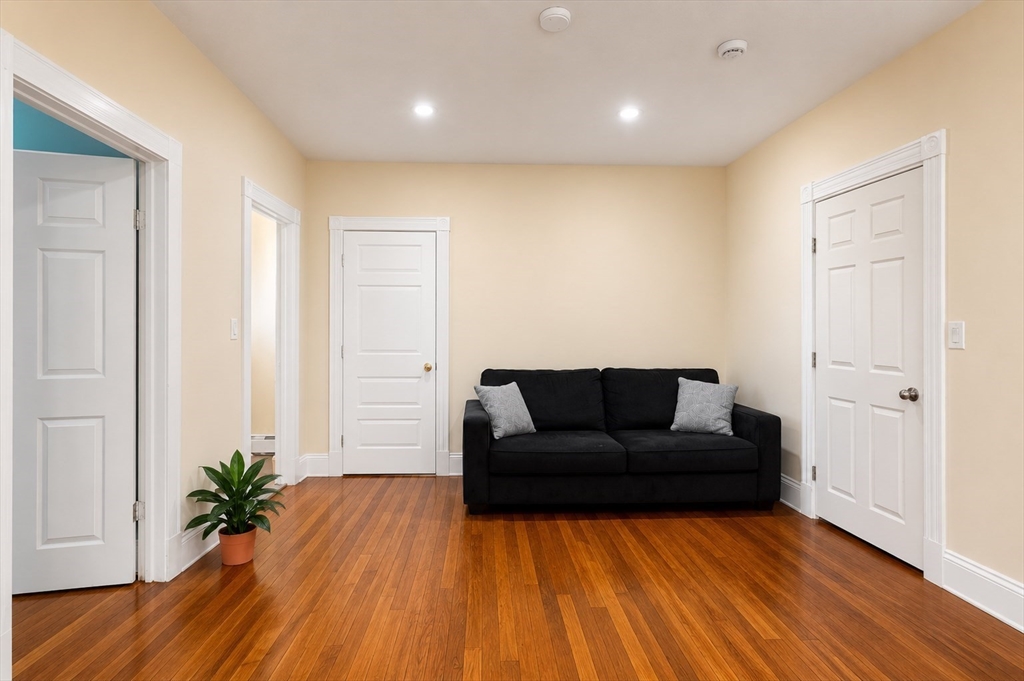 16 Reynolds Avenue # 2 Property Photo 5
