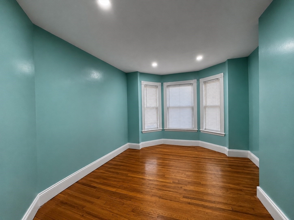 16 Reynolds Avenue # 2 Property Photo 6