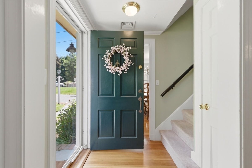 42 Birchtree Dr Property Photo 5