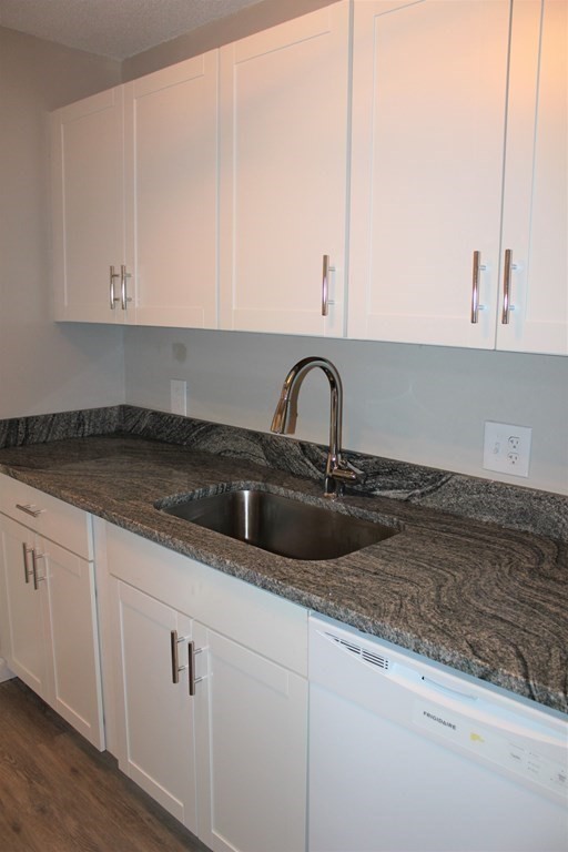 127 Kings St # 304 Property Photo 7