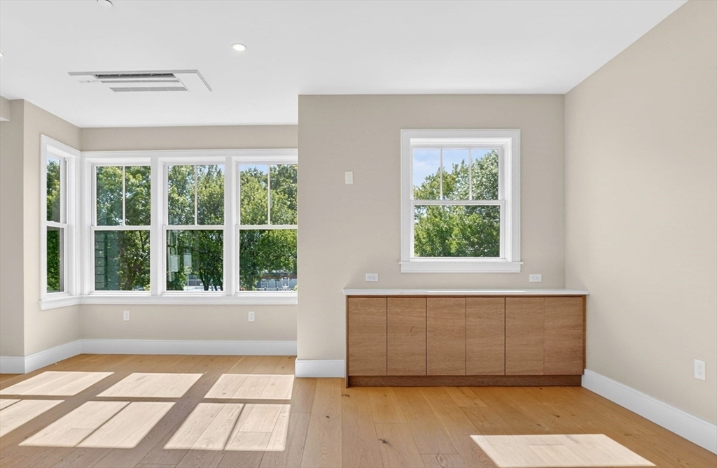 325b Alewife Brook Pkwy # B Property Photo 14