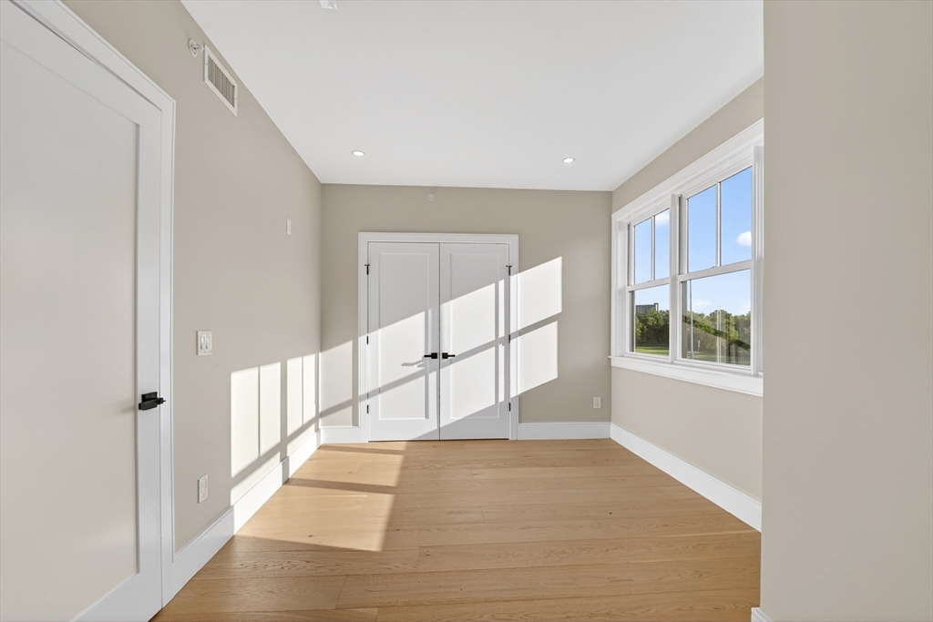 325b Alewife Brook Pkwy # B Property Photo 27