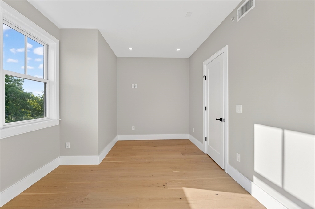 325b Alewife Brook Pkwy # B Property Photo 28