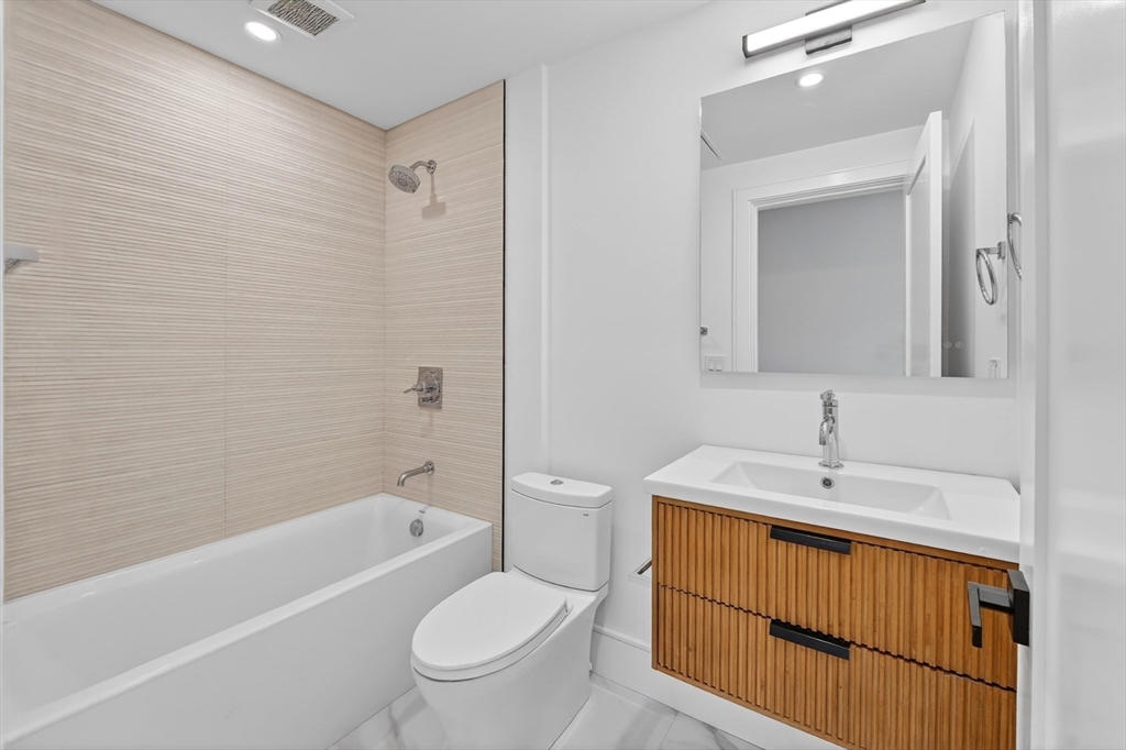 325b Alewife Brook Pkwy # B Property Photo 32