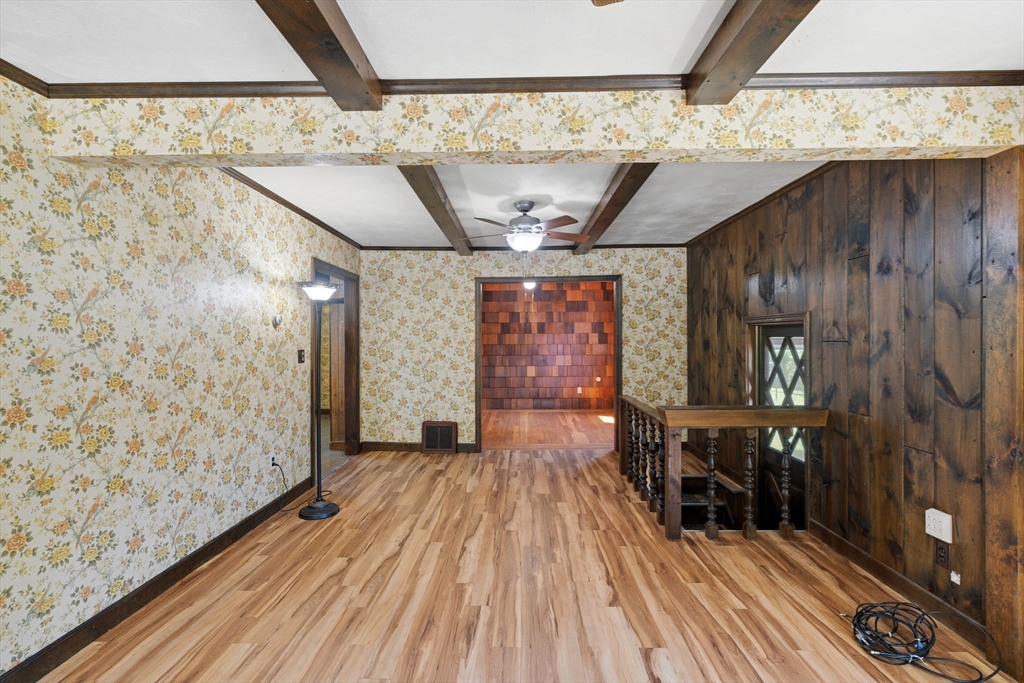 257 Union Ave Property Photo 8
