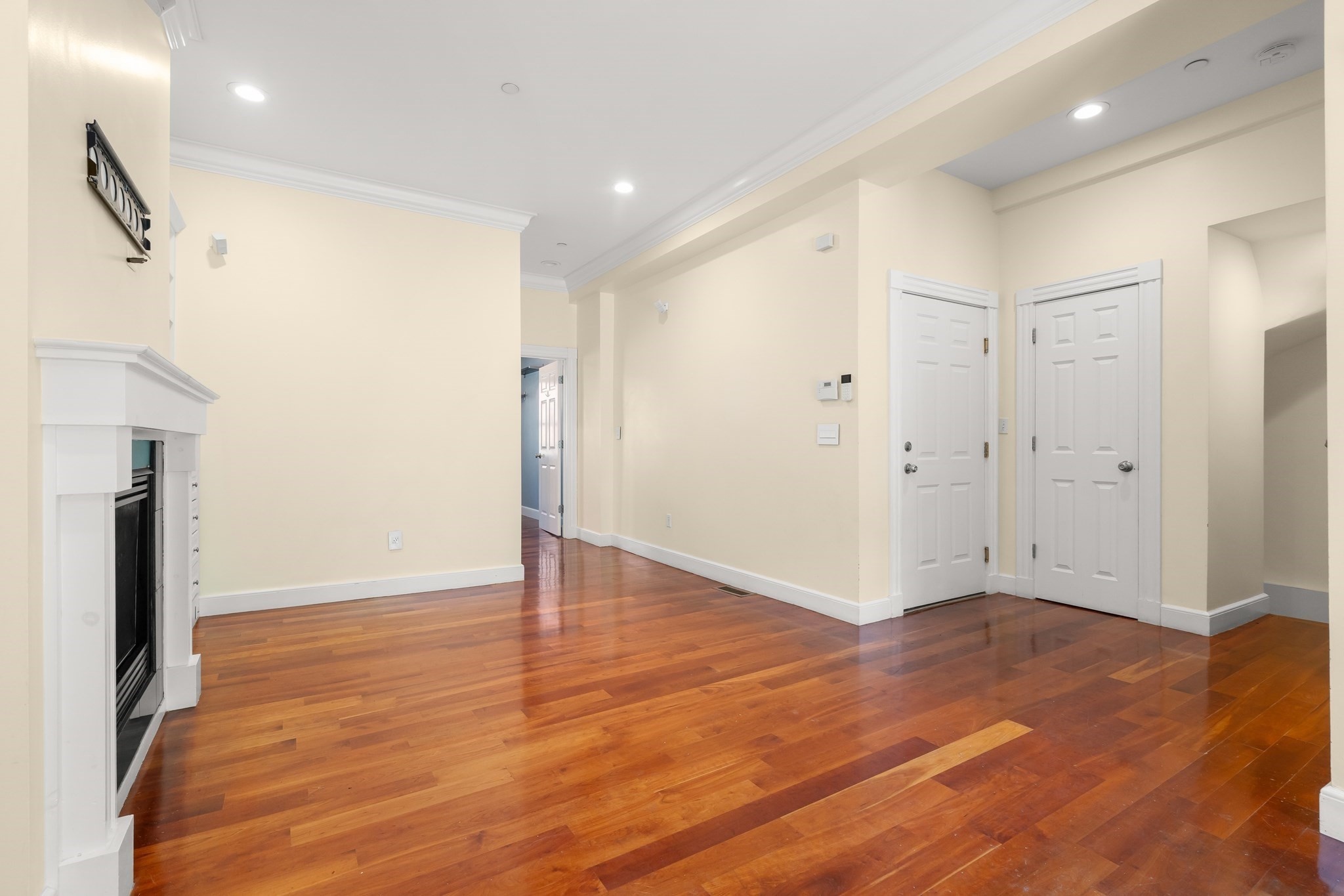 408 Columbus Ave # 2 Property Photo 6