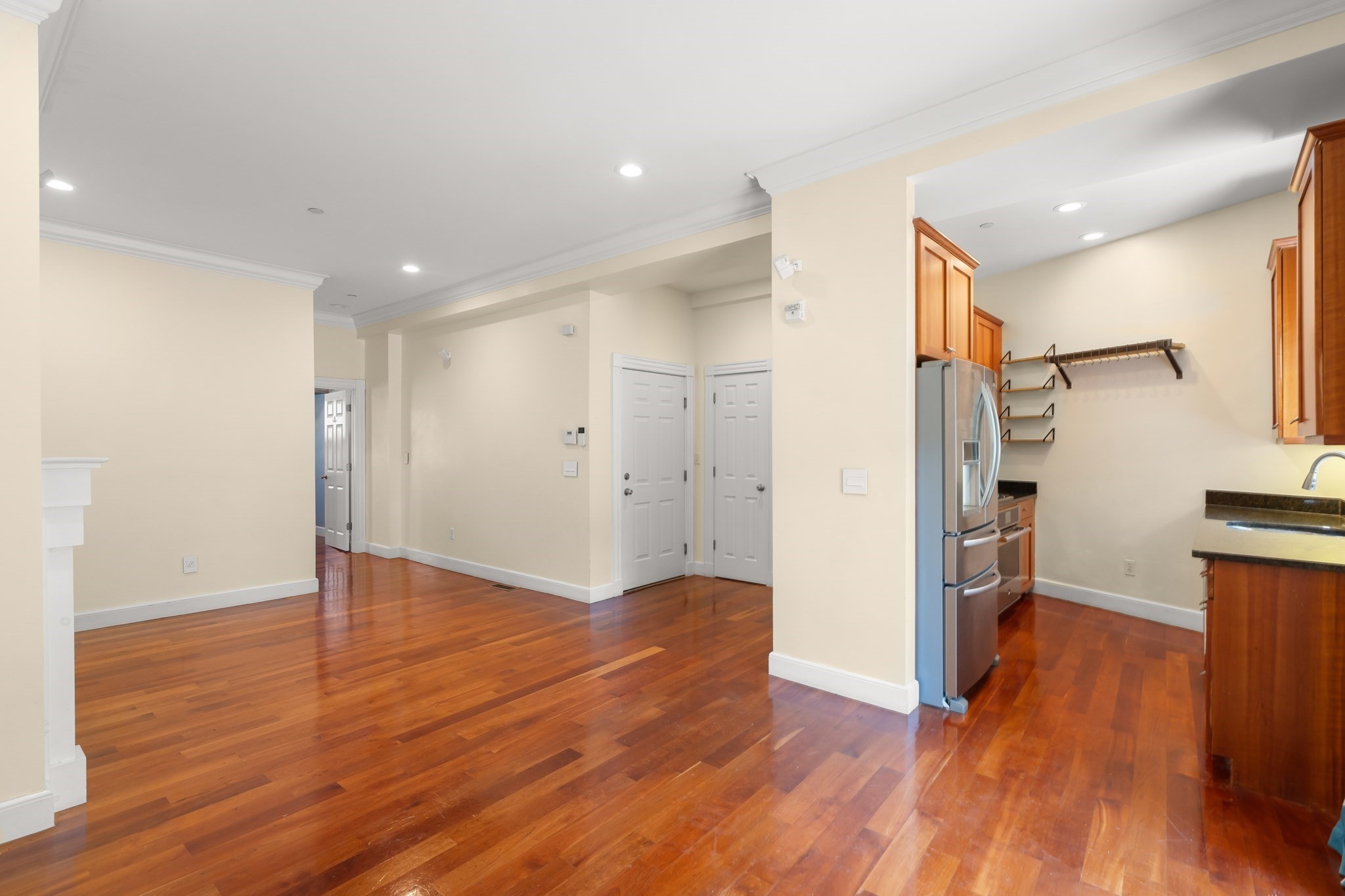 408 Columbus Ave # 2 Property Photo 10