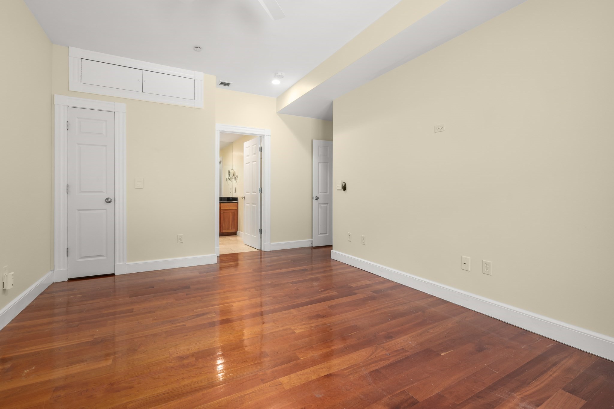 408 Columbus Ave # 2 Property Photo 24
