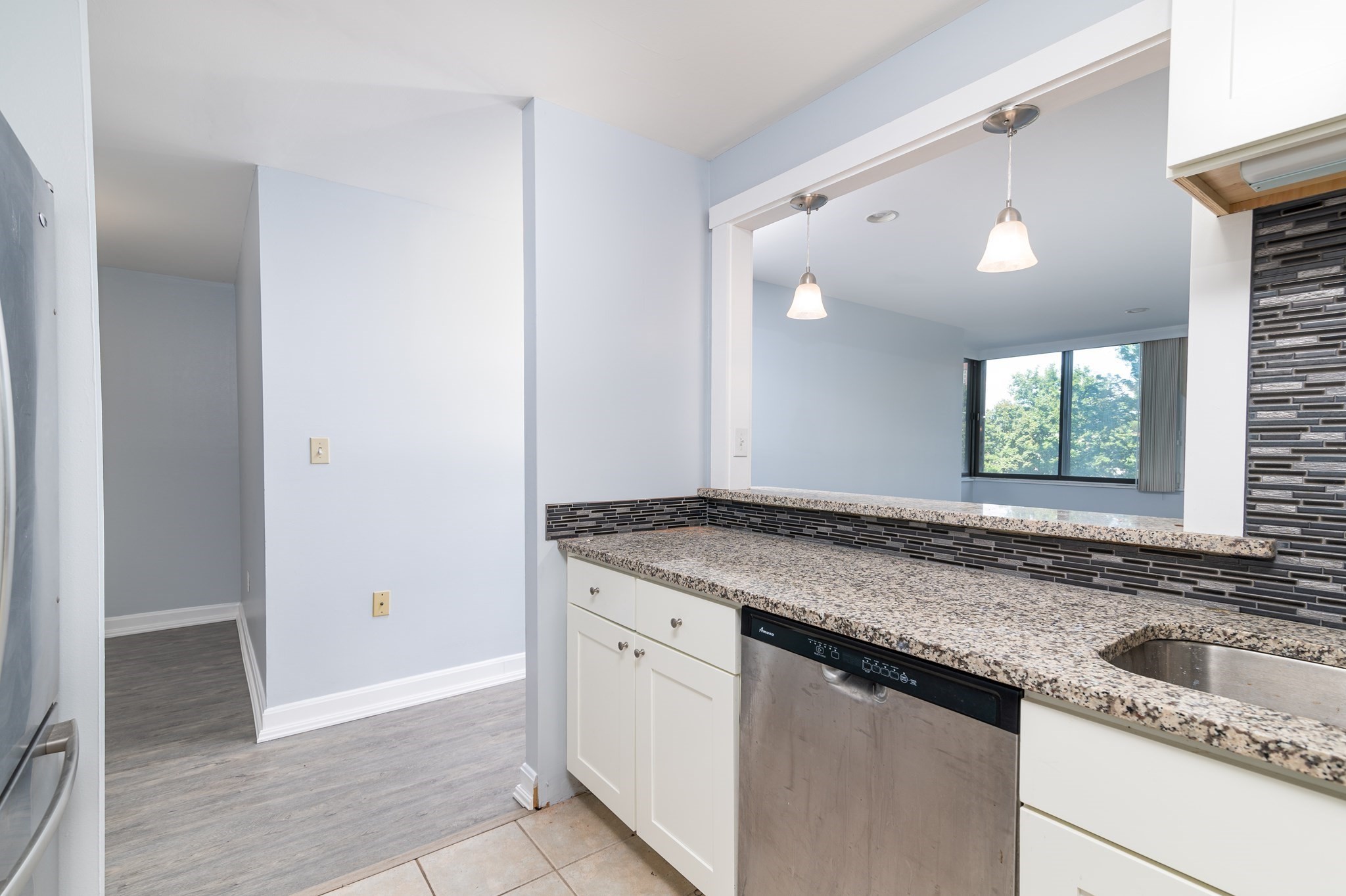 77 Adams St # 210 Property Photo 4