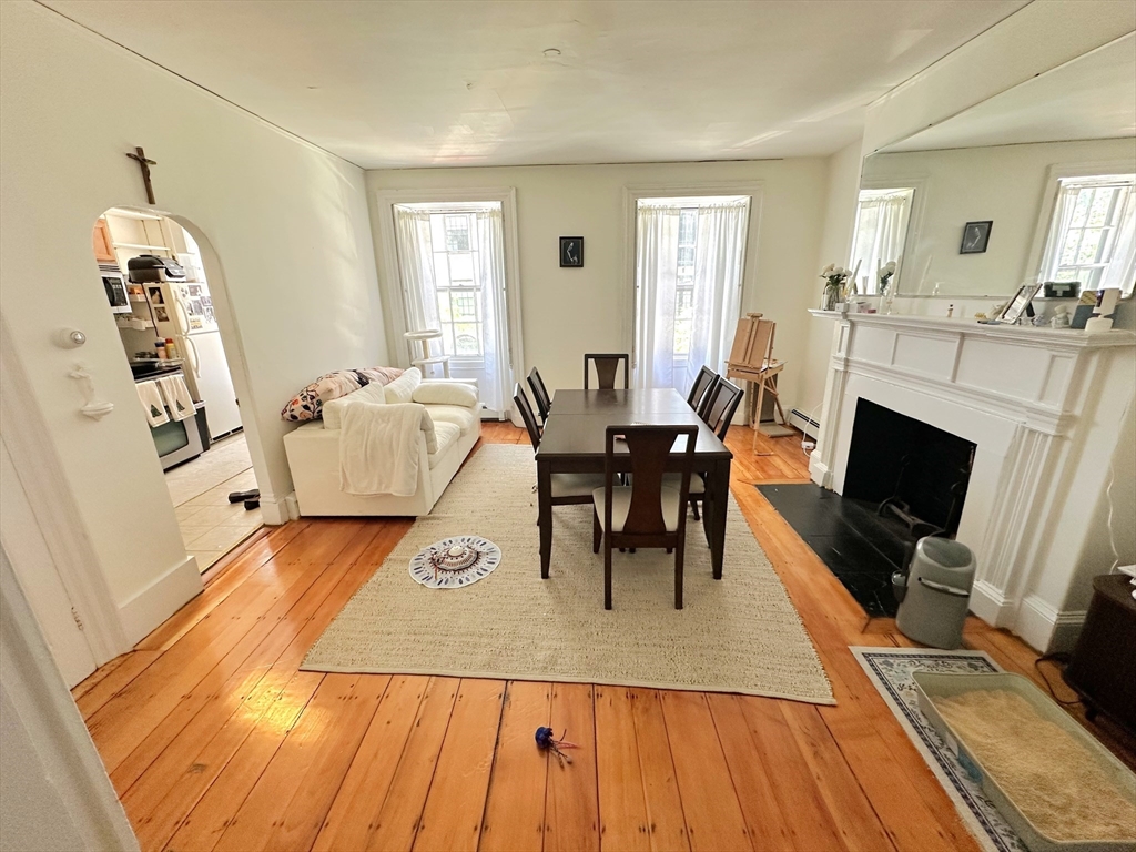 7 Charles # 2 Property Photo 3