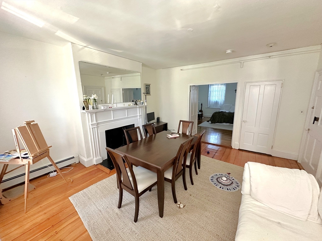 7 Charles # 2 Property Photo 4